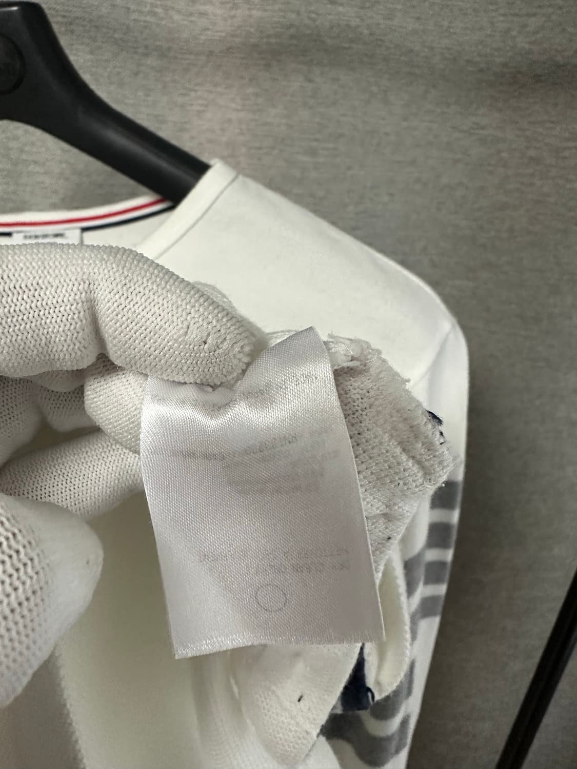  (2) 톰브라운 4선완장 롱슬리브 화이트  상품이미지5