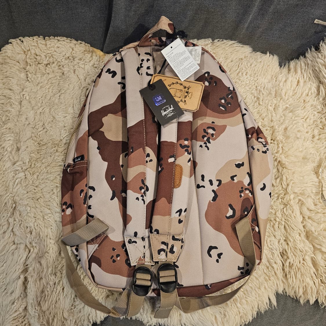 허쉘 가방 백팩 데져트카모 초코칩 새것 상품이미지4