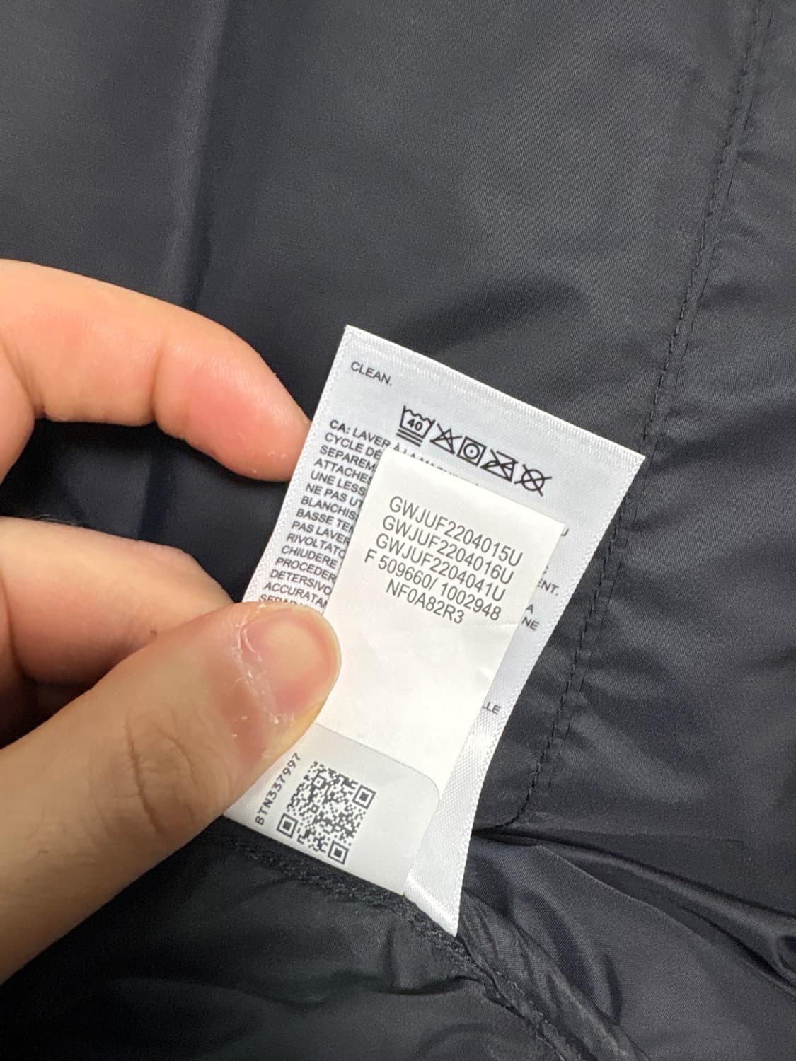 슈프림 X 노스페이스 700-필 다운 파카 블랙(22fw) 상품이미지3