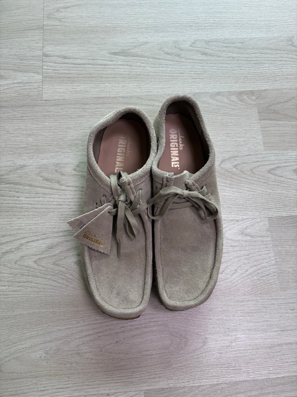 클락스 왈라비 페일 그레이 uk7.5 size260 상품이미지1
