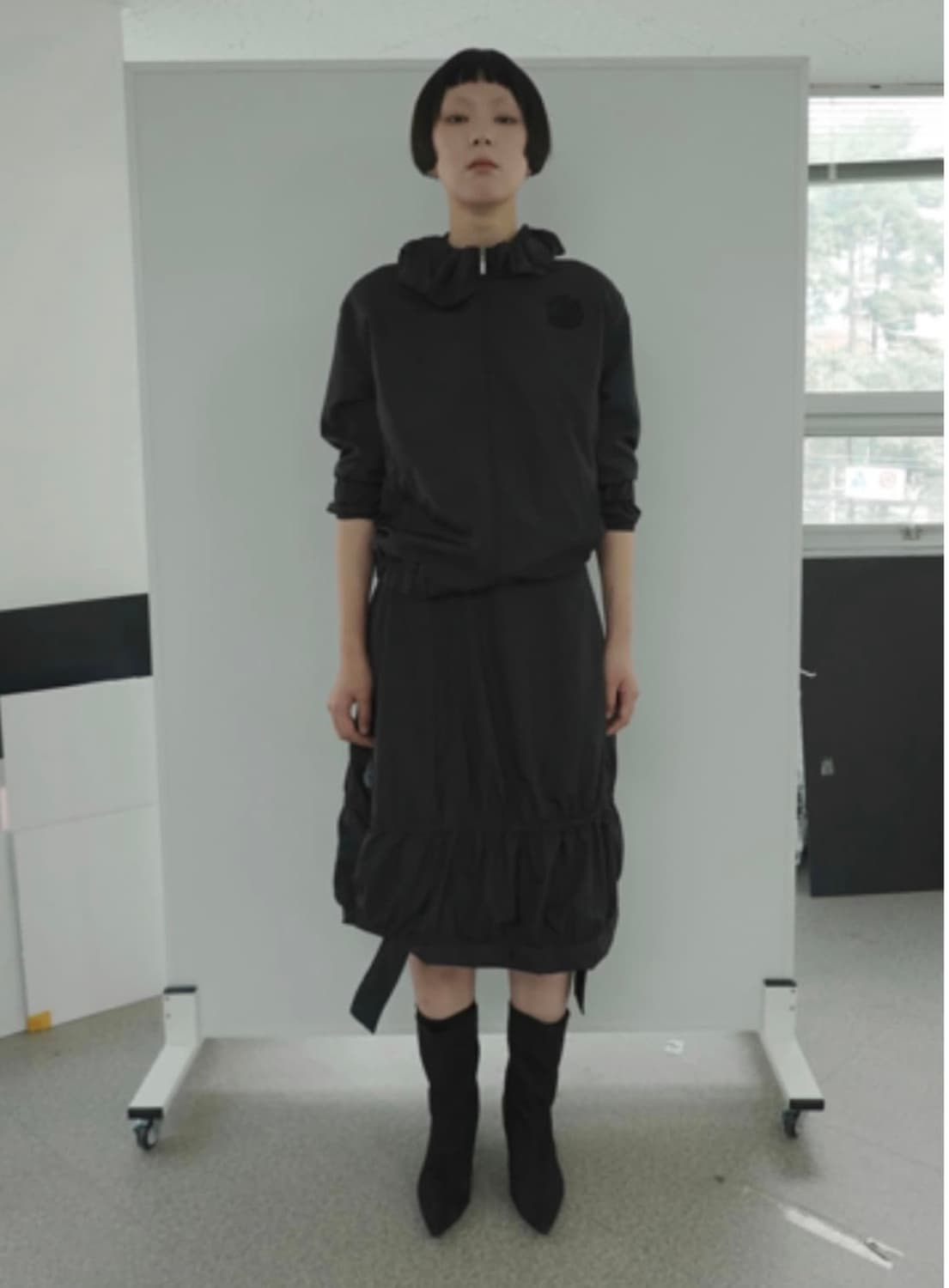 에옹쓰 도트 나일론 스커트 상품이미지1