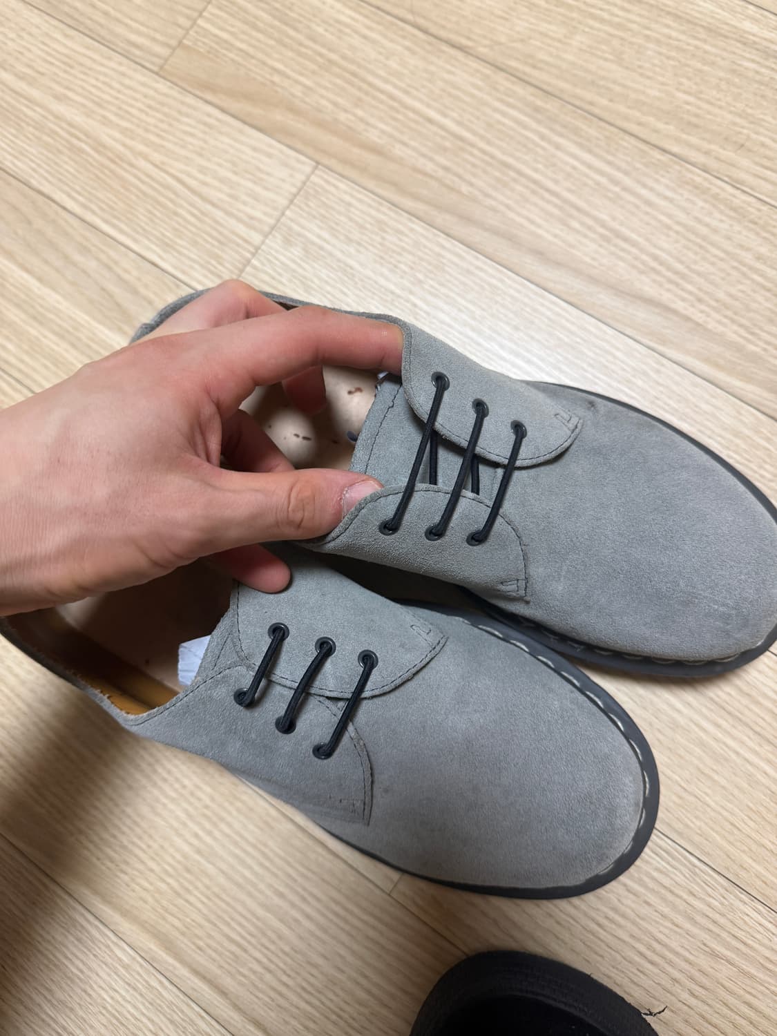 uk7,260) 119,000원 닥터마틴 1461 스웨이드 그레이 더비 상품이미지7