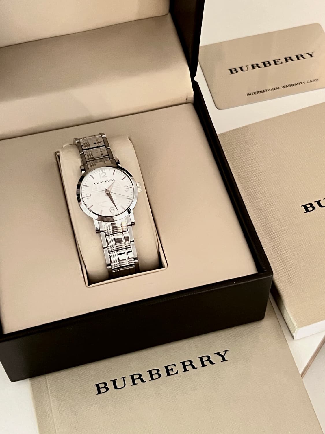 BURERRY  헤리티지 노바 체크 버버리 메탈 시계 상품이미지8