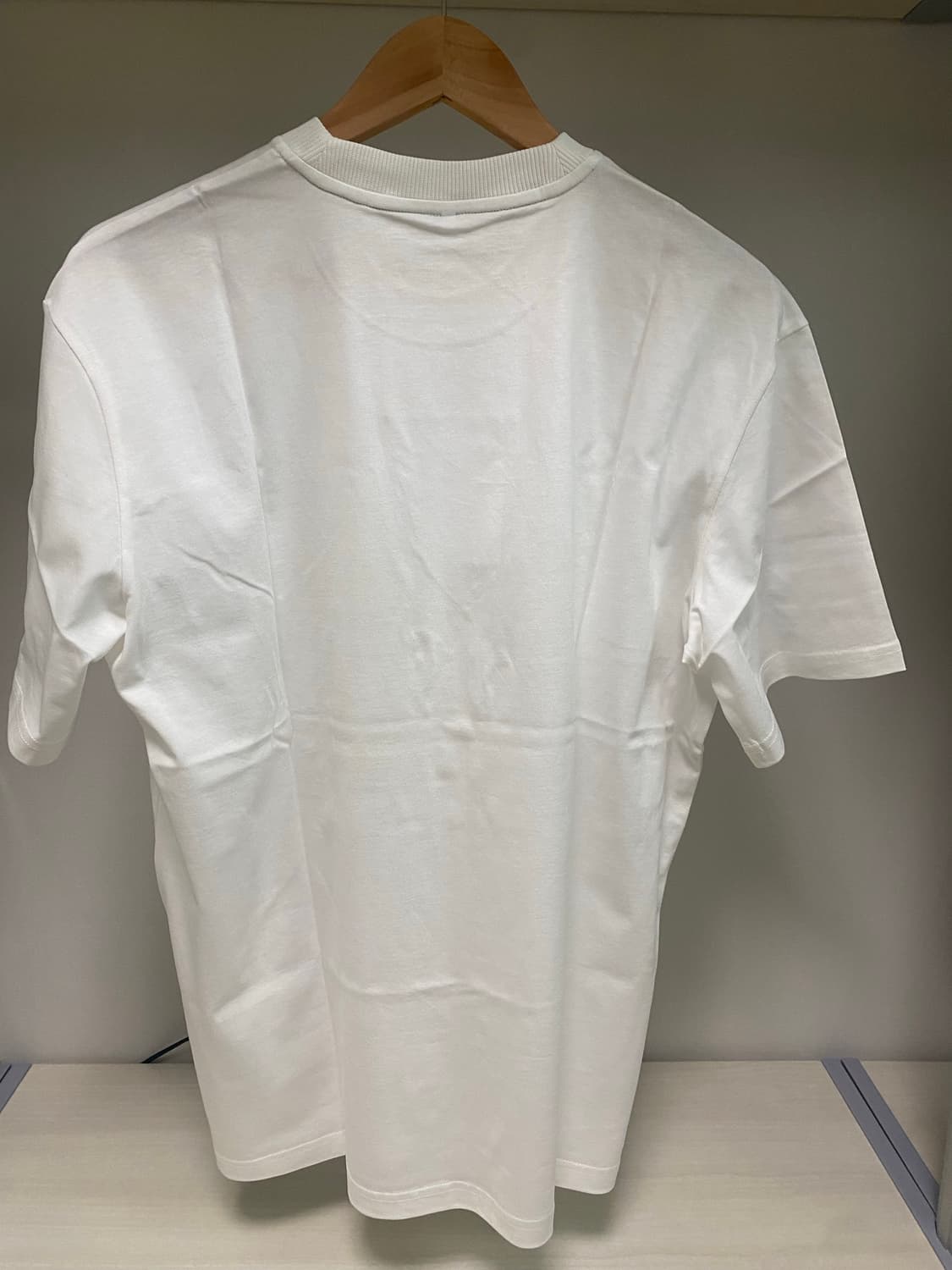 (새상품) 써네이 그래픽로고 티셔츠 상품이미지2