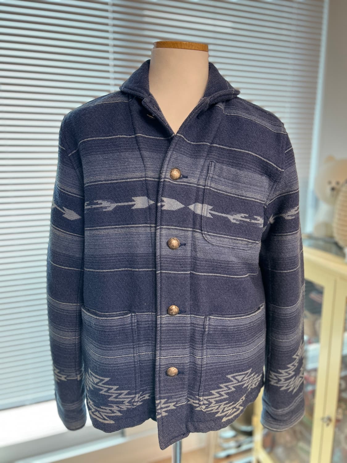 레미릴리프 네이티브 그래픽 콘초 자켓 S 상품이미지1