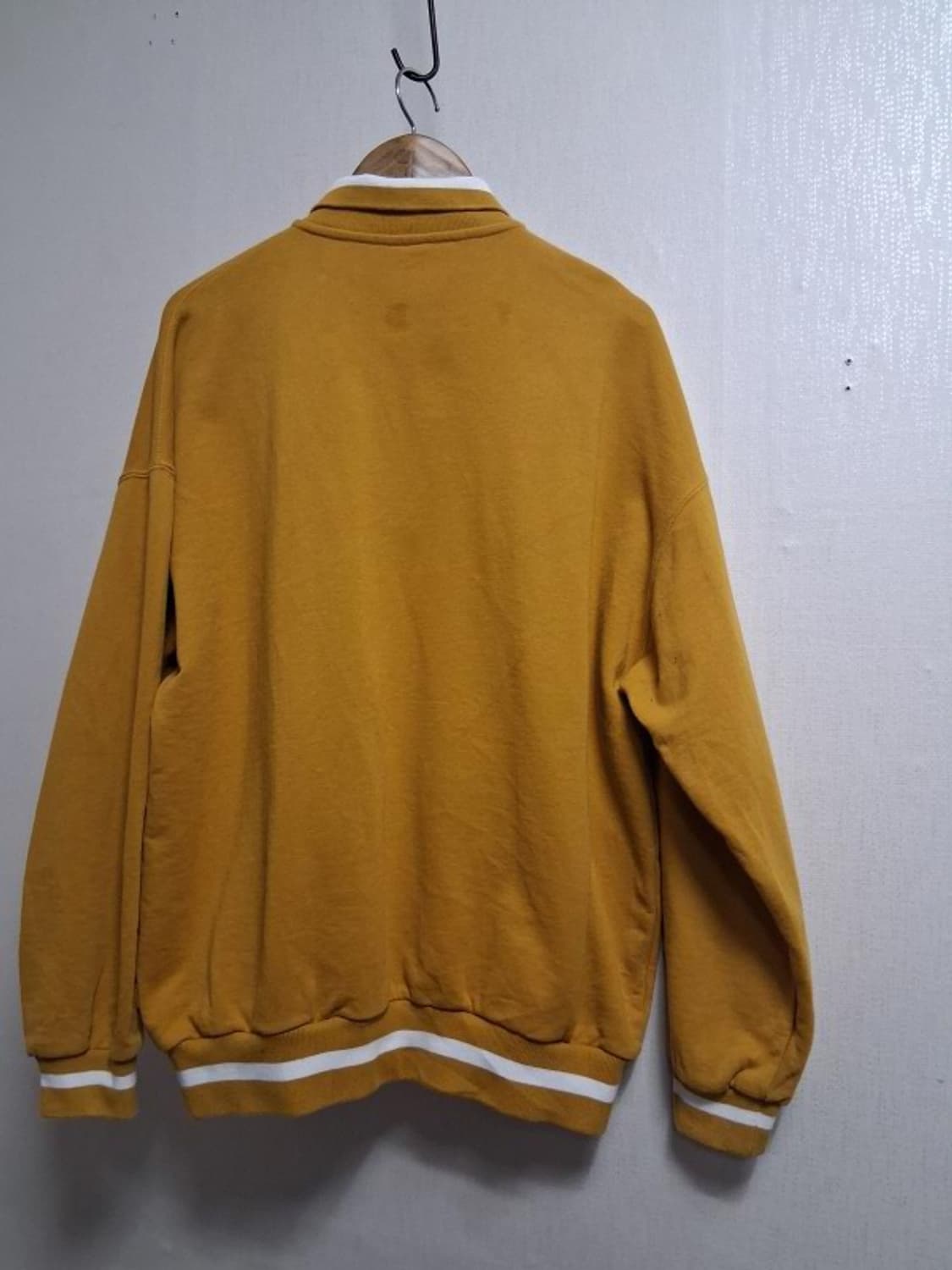 일본빈티지 수입 케보즈 면투맨 반집업카라 110크기 오버핏
원산지 중국
 상품이미지2