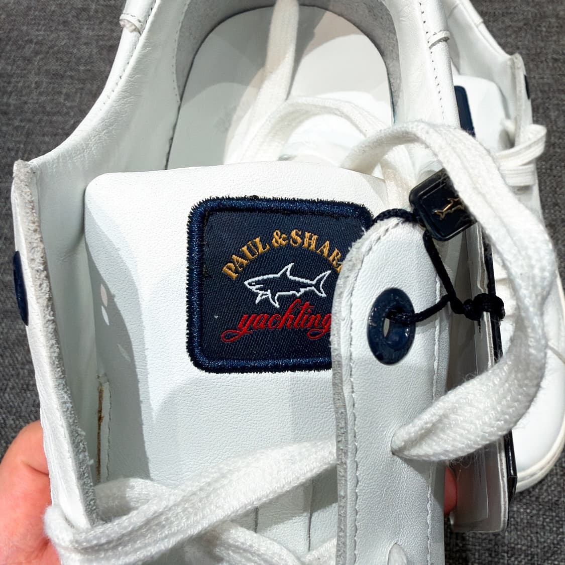 (정품/새상품) 폴앤샤크 남성 화이트 레더 스니커즈 상품이미지3