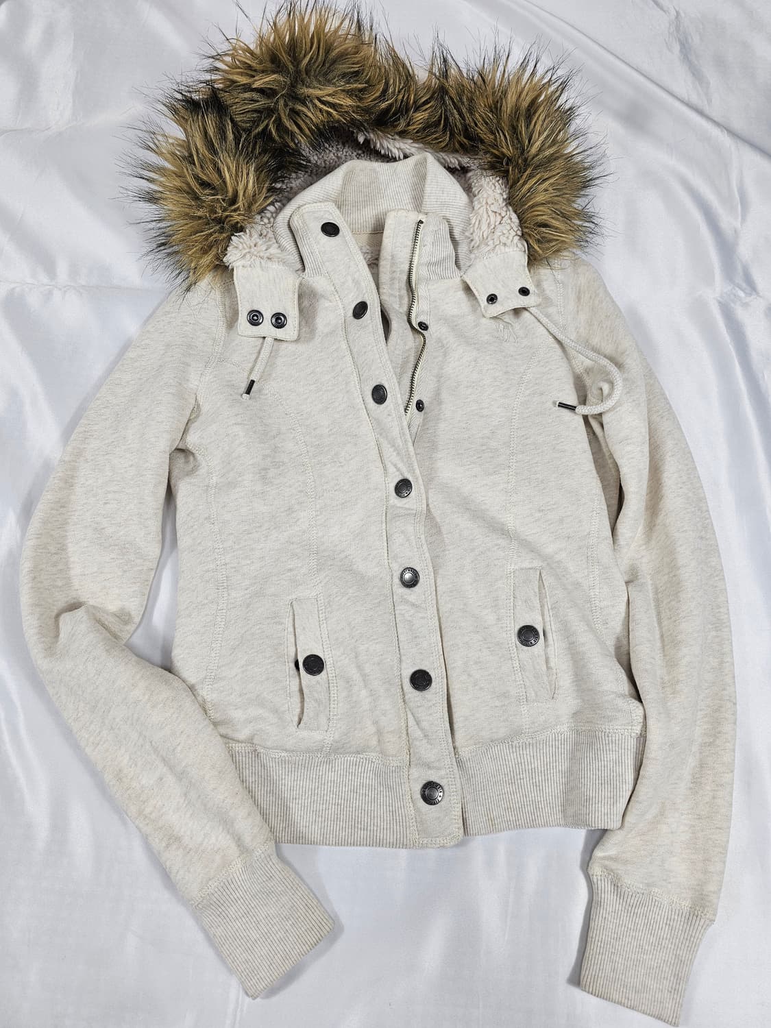 아베크롬비후드집업딱불핏울프죠 상품이미지1