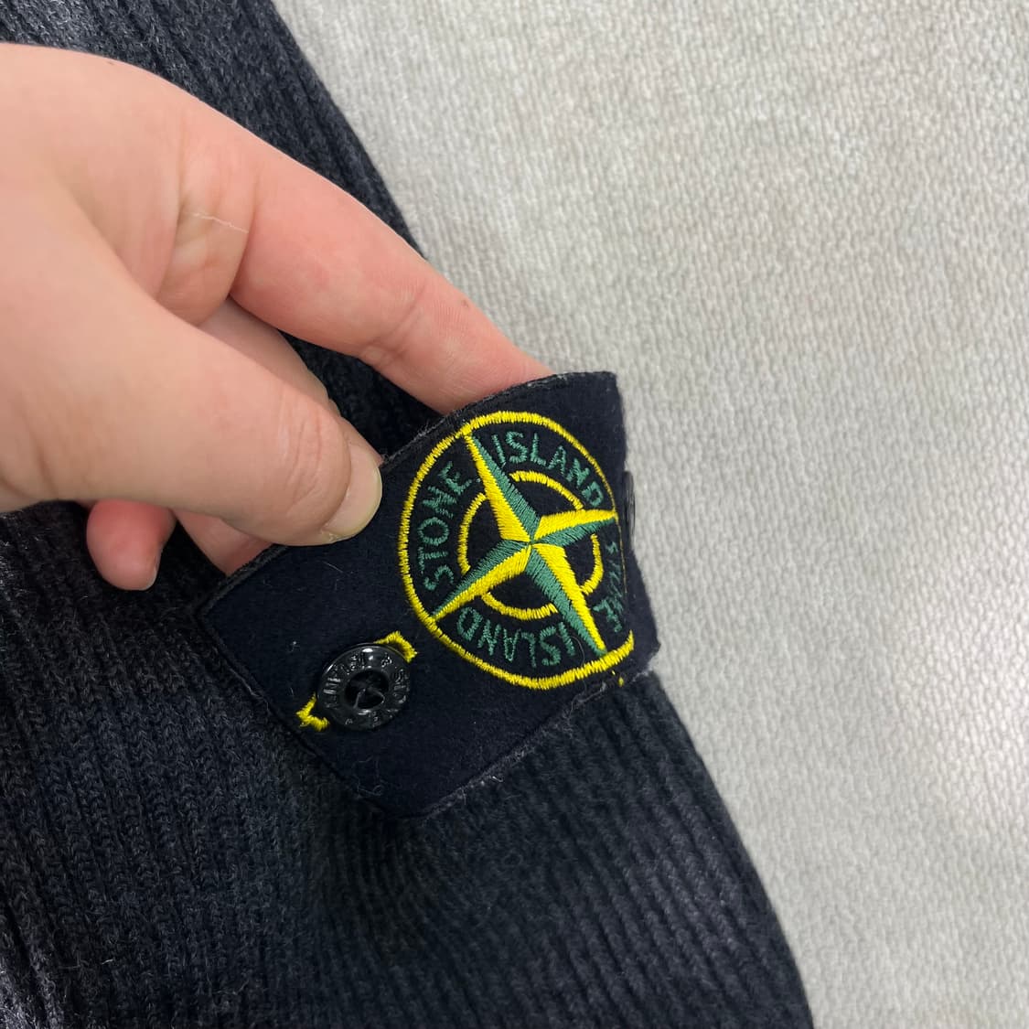 95 스톤아일랜드 머슬핏 크루넥 골지 울 니트 상품이미지3