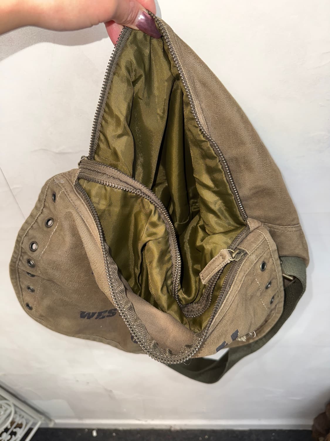 Brown brown vintage lettering cross bag 상품이미지6