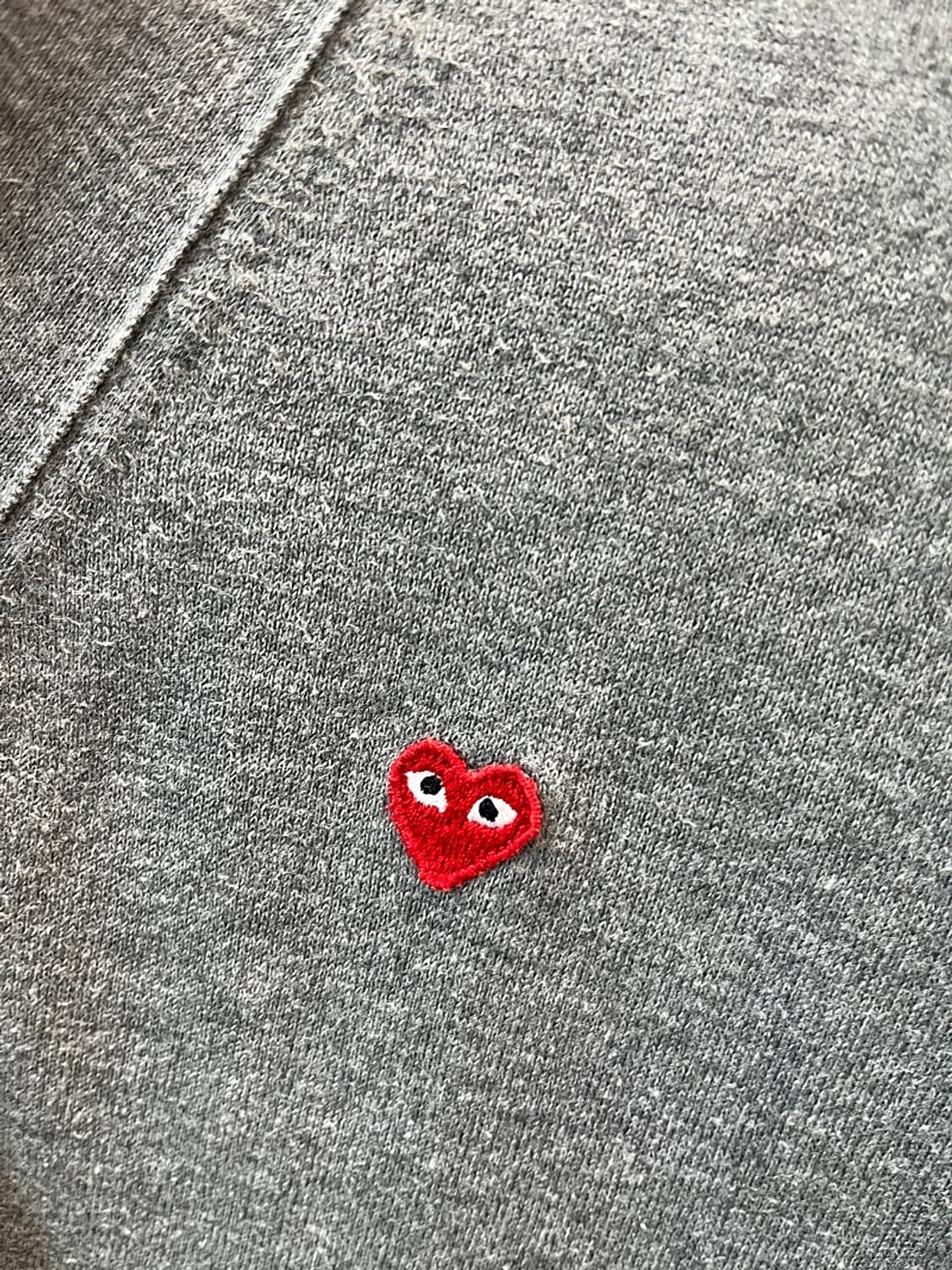 110) 꼼데가르송 스몰하트 가디건  상품이미지2