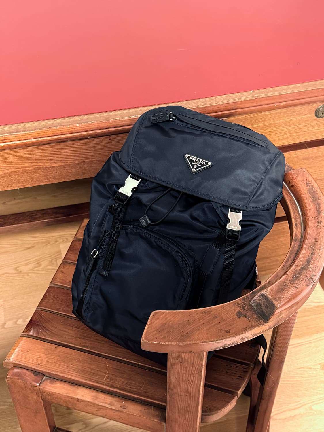 프라다 리나일론 사피아노 백팩 네이비 상품이미지4