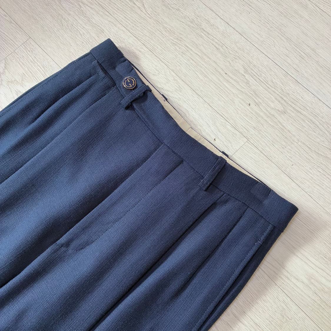 [38] 구찌 네이비 투턱 하이웨스트 트라우저 상품이미지2