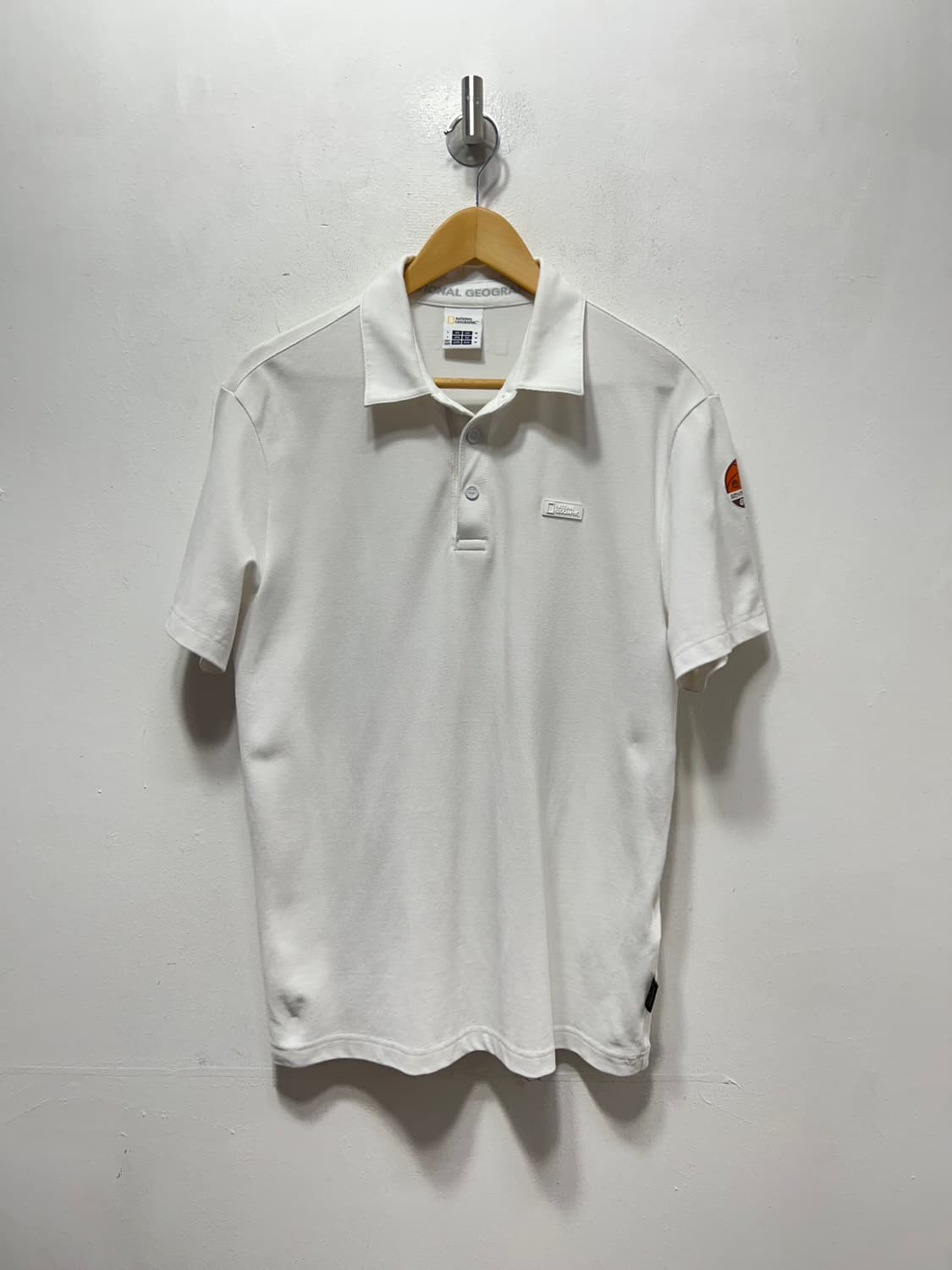 내셔널지오그래픽 김천시청 여구단 반팔 티셔츠 L  상품이미지1