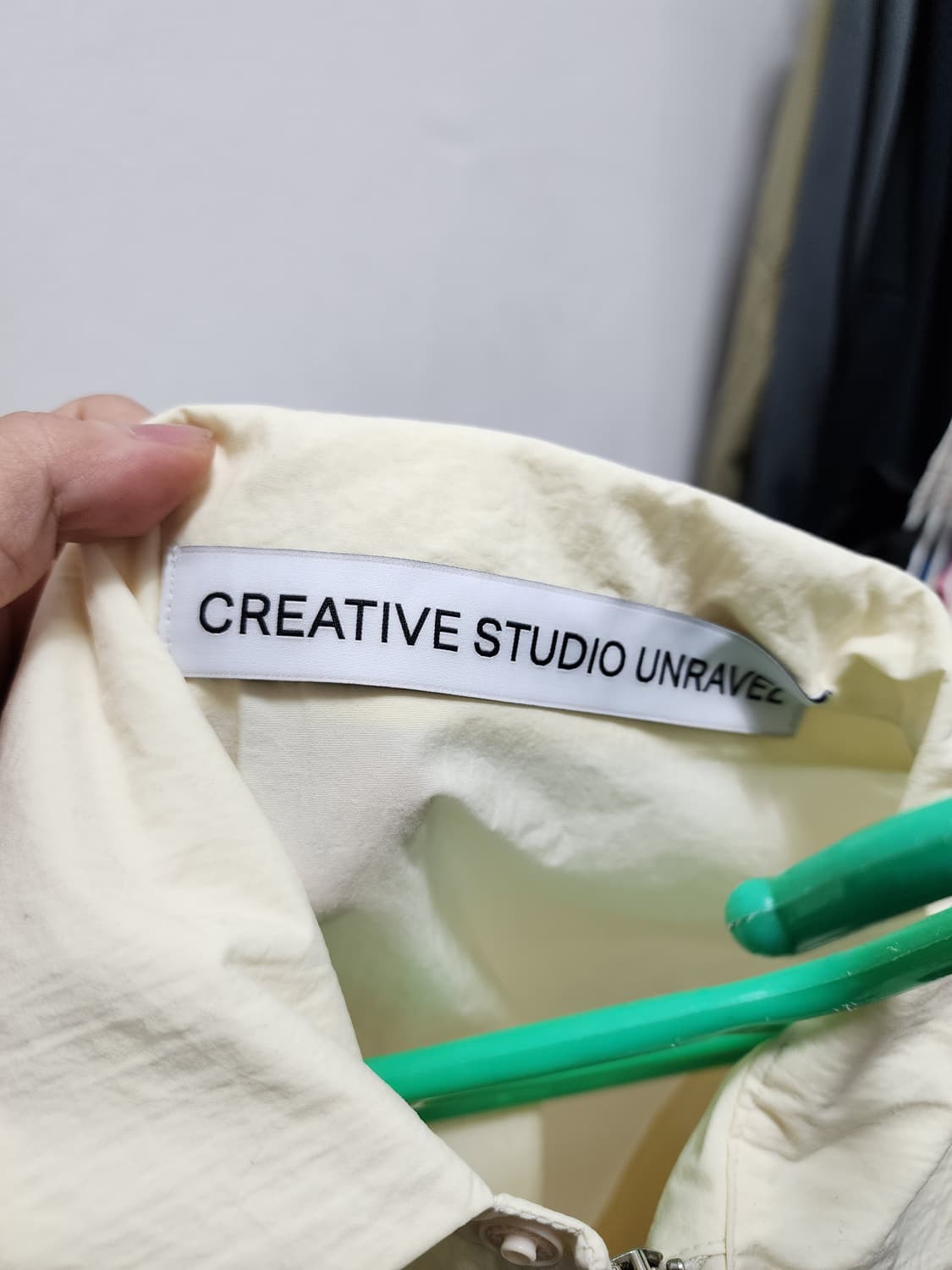 스튜디오 언라벨 x 오유경 나일론 테크맛 자켓 상품이미지6