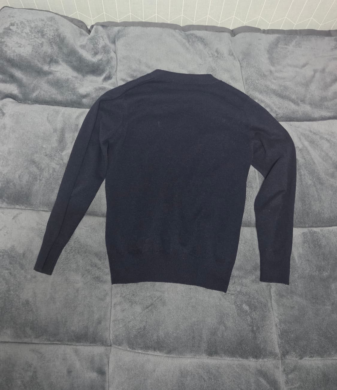 꼼데가르송 하트 와펜 브이넥 가디건 (네이비) 상품이미지2