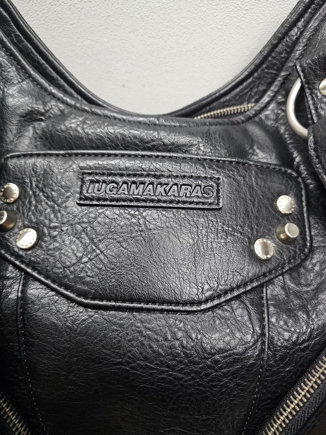 이우마카라스 숄더백 블랙 상품이미지2