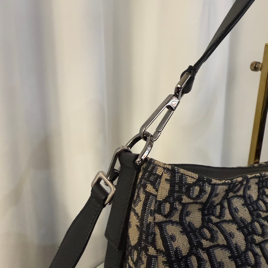 디올 오블리크 새들 소프트백 라지 상품이미지10