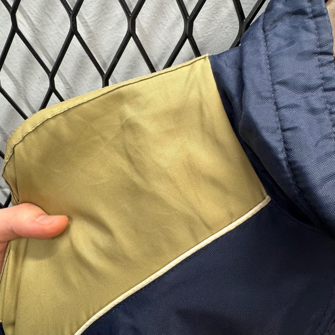 NFL X 세인트루이스 램스 나일론 점퍼 트랙자켓 네이비 골드 배색 상품이미지8