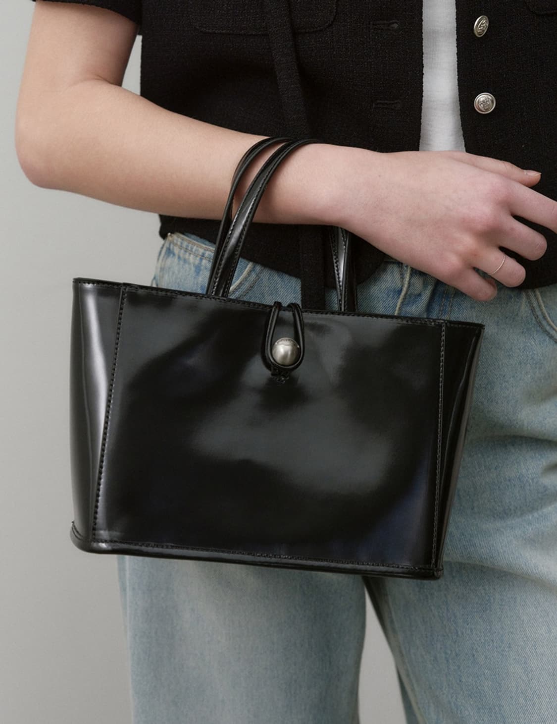 오스트카카 가든 토트 스몰 블랙 상품이미지1