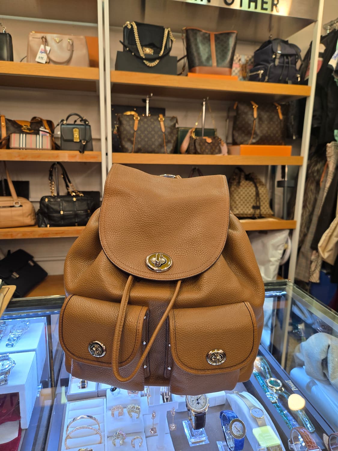 코치 턴락 럭색 상품이미지1