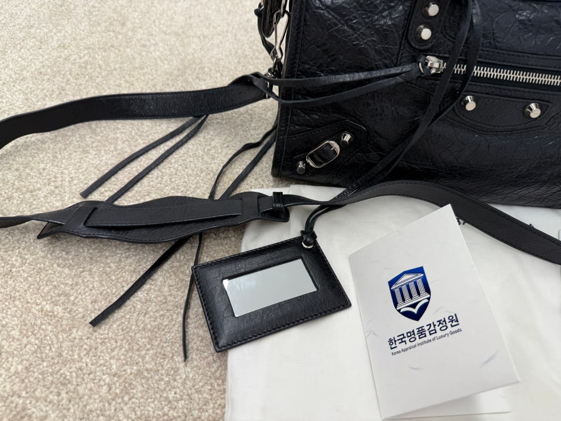 발렌시아가 시티 모터백 블랙 스몰 상품이미지2