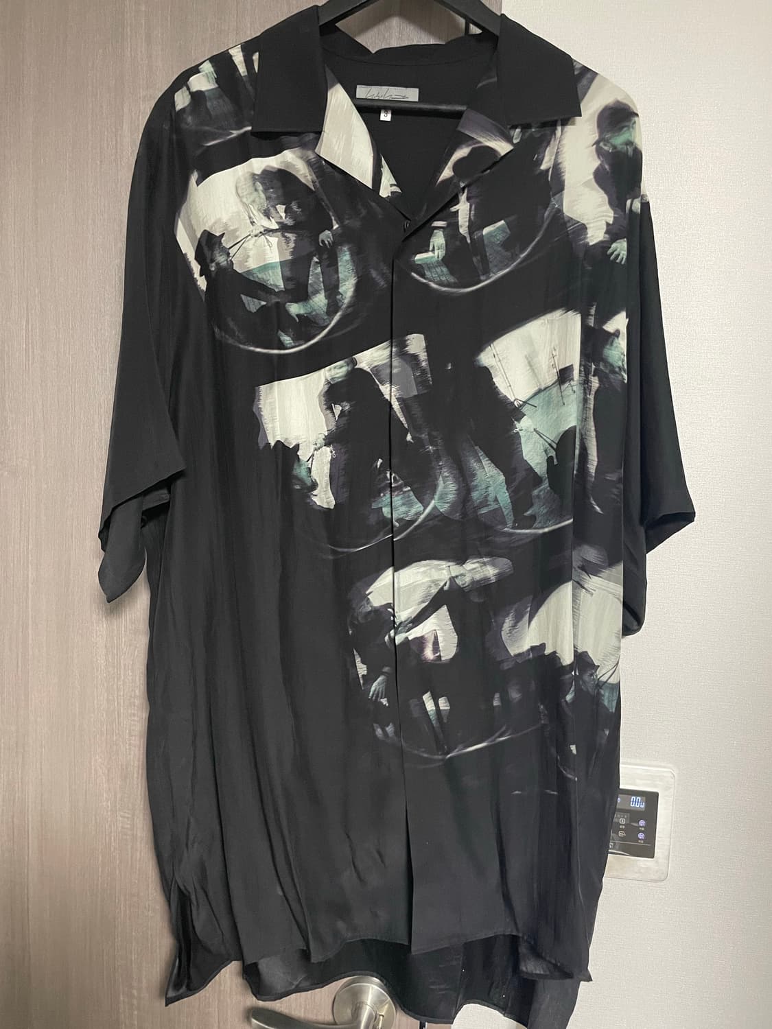 요지야마모토 남성 실크 오버핏셔츠 상품이미지1