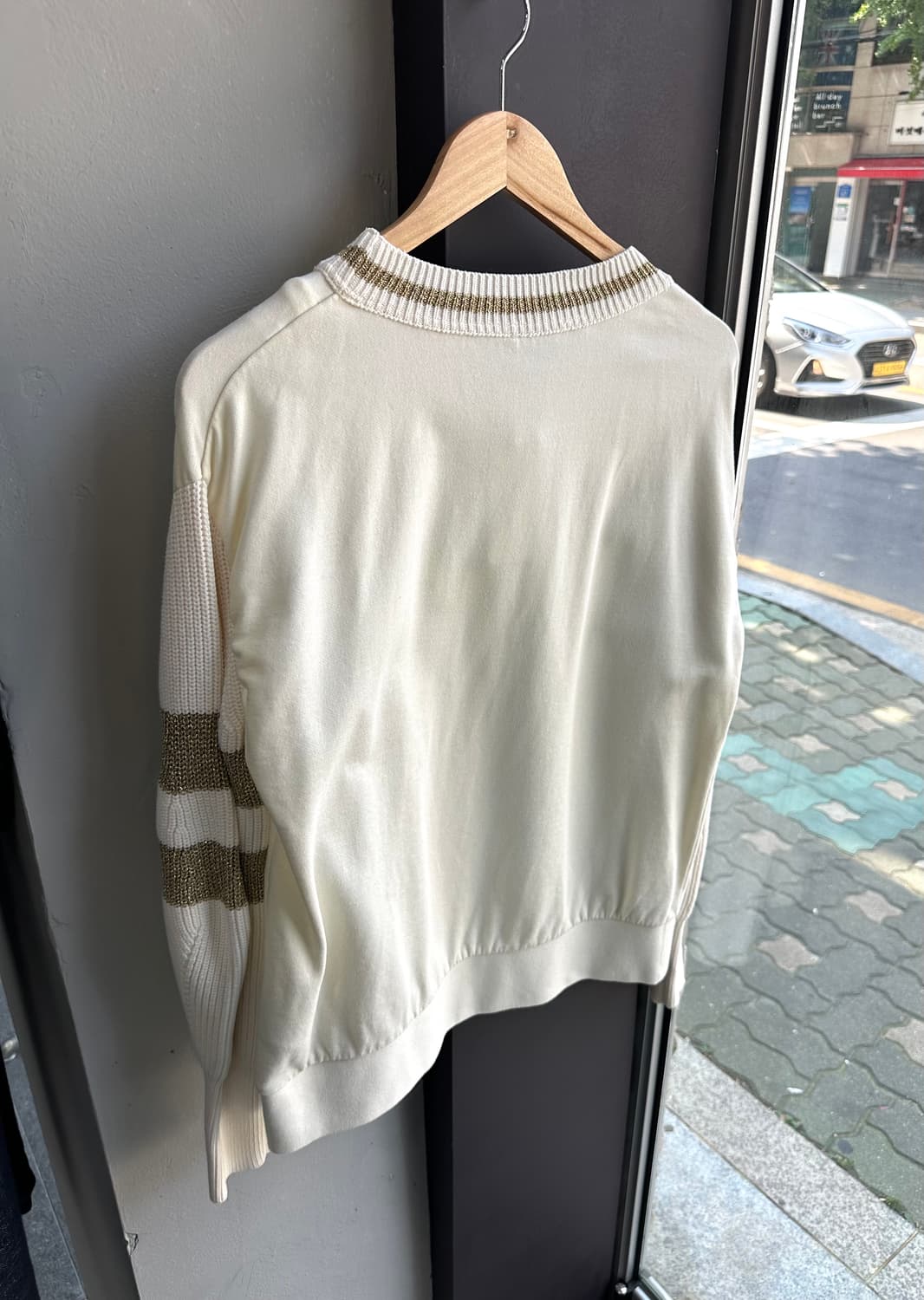 95~100/ 몽클레어 빅로고 스웻 니트 상품이미지7