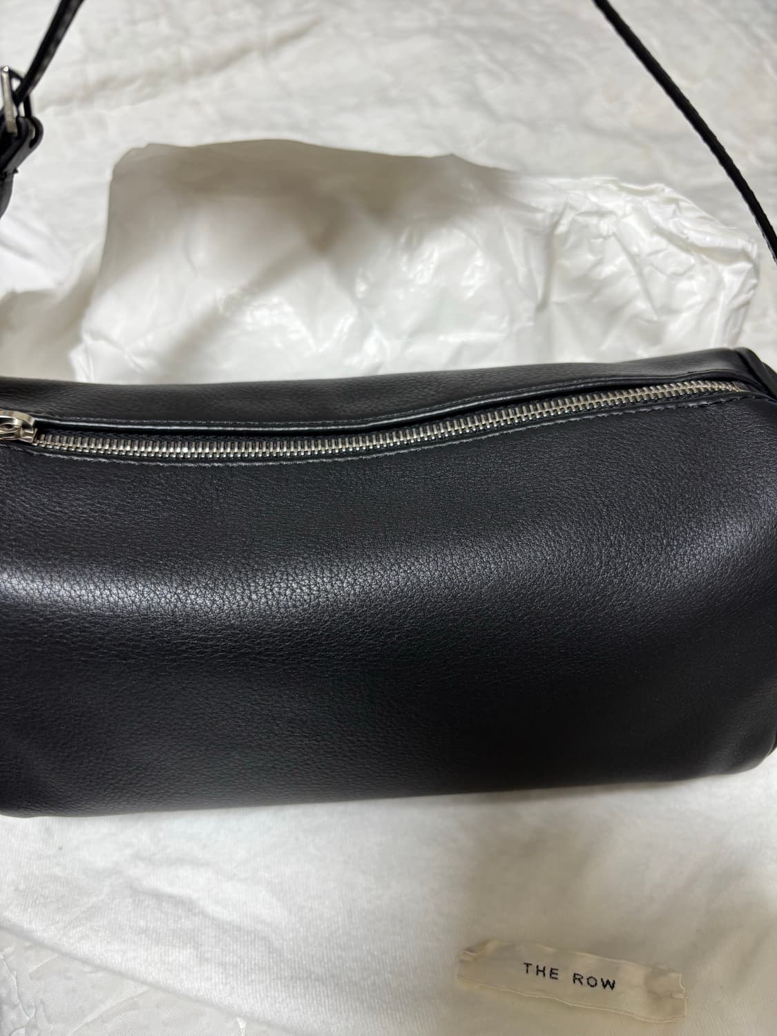 the row 더로우 90 90s 블랙 상품이미지1