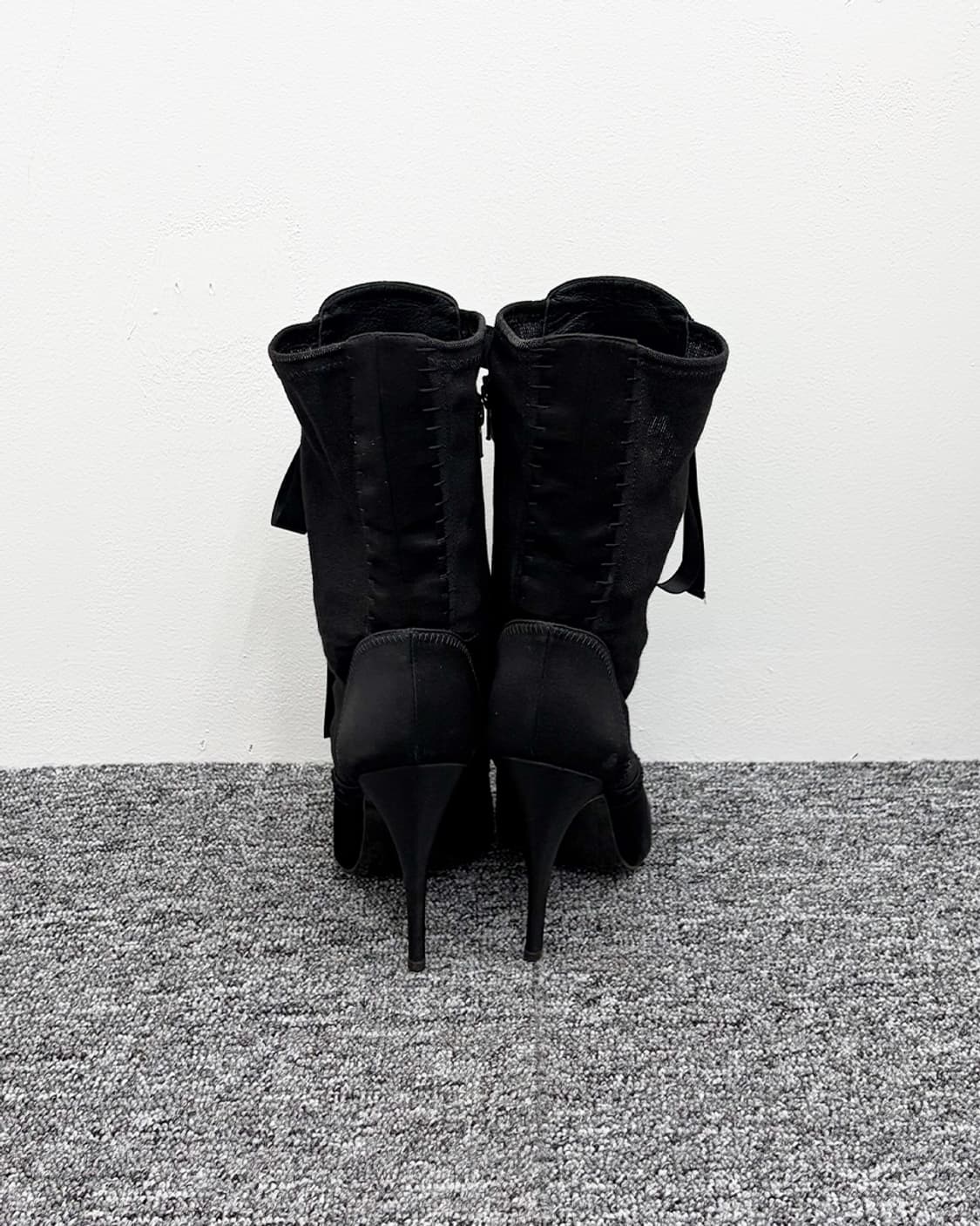 쥬세페 자노티x발망 우마 레이스업 힐 상품이미지4