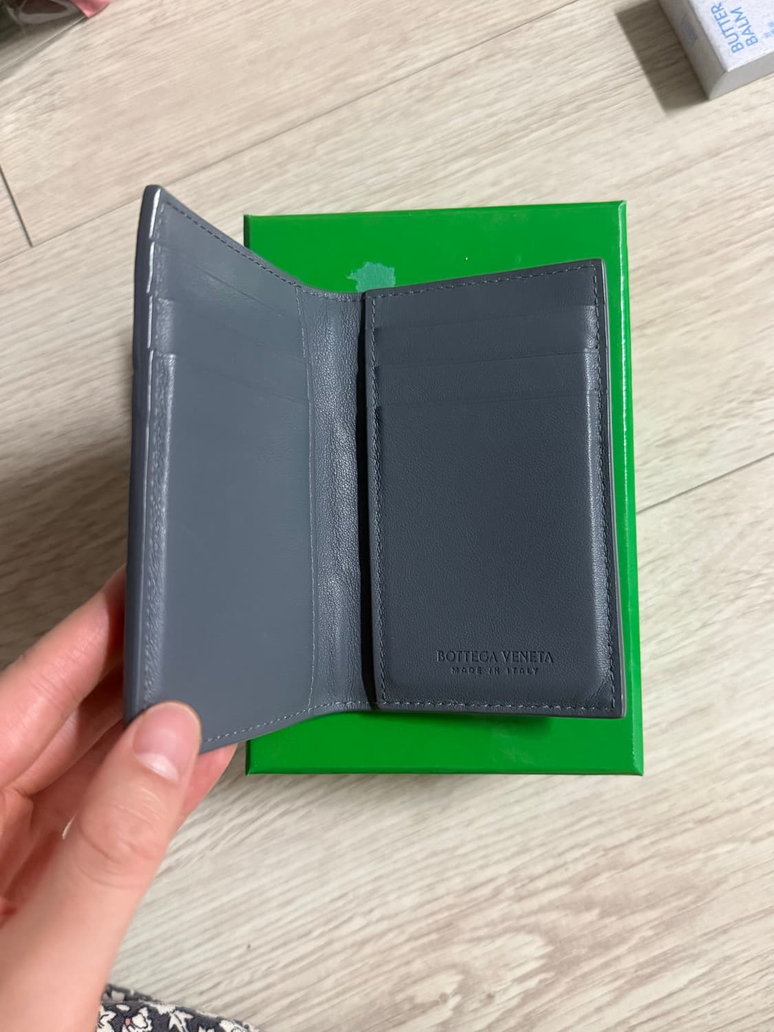 보테가베네타 플랩 카드 케이스 썬더 상품이미지5