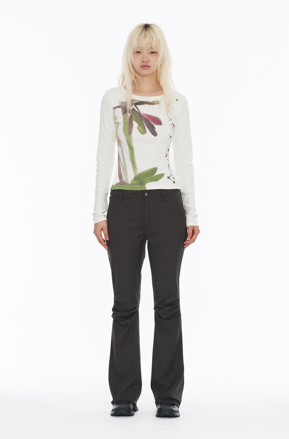 웰빙익스프레스 플라워 그래픽 롱 슬리브 화이트 상품이미지1