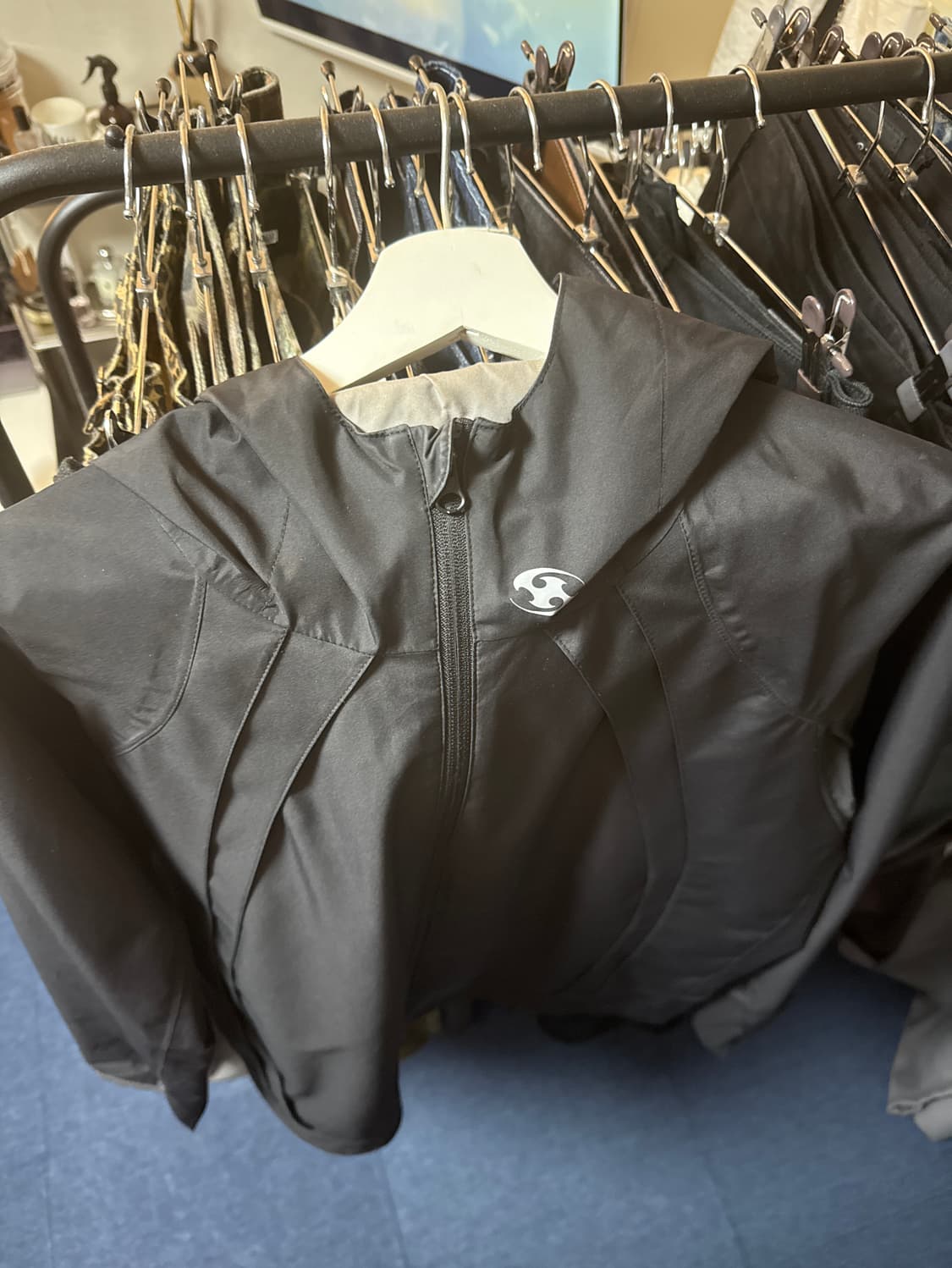 산산기어 윈드블록 자켓 블랙 - 22FW 상품이미지4