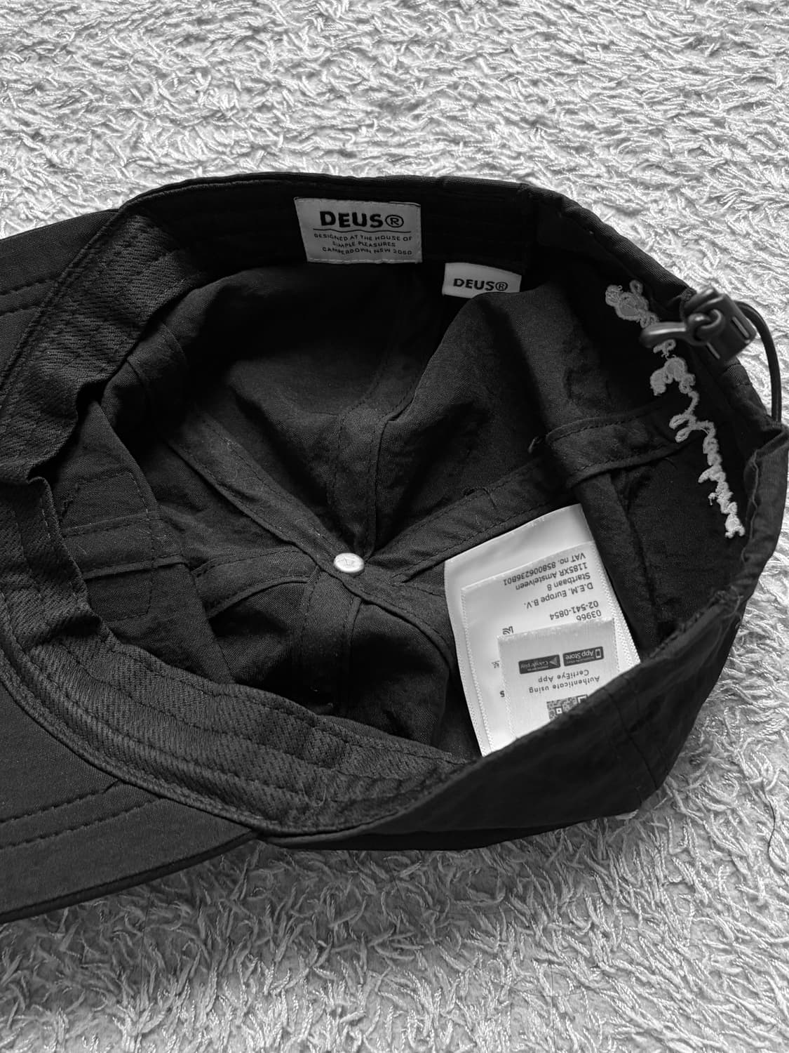 데우스 엑스 마키나 캠프캡 상품이미지4