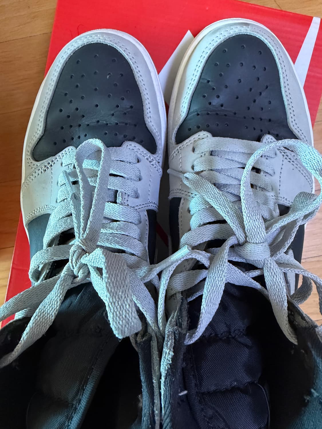 조던 1 레트로 하이 OG 쉐도우 2.0 상품이미지3