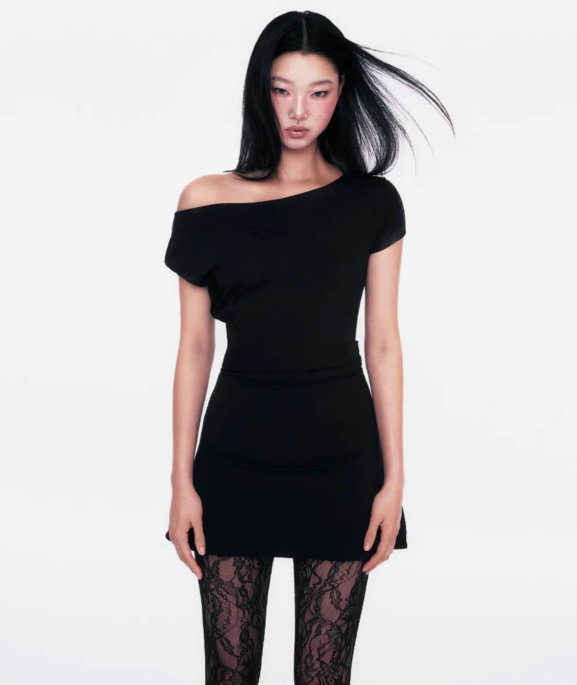 유희 오프숄더 원피스 블랙 M 새상품 상품이미지1