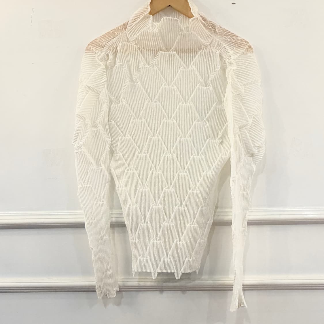 ISSEY MIYAKE 이세이미야케 플리츠 블라우스 상품이미지1