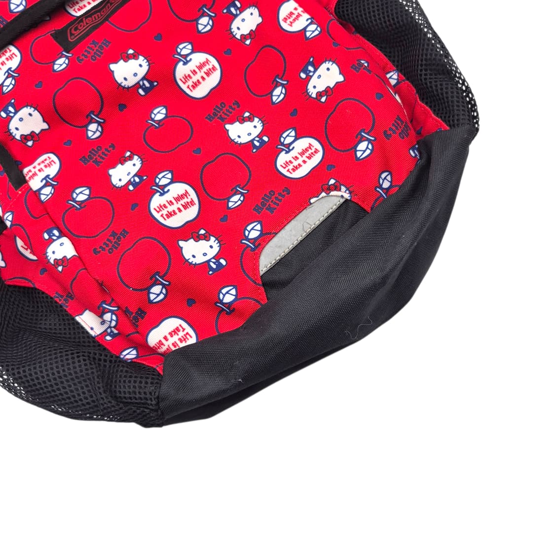 콜맨 x 헬로키티 사과 아웃도어 빅 배낭 상품이미지3