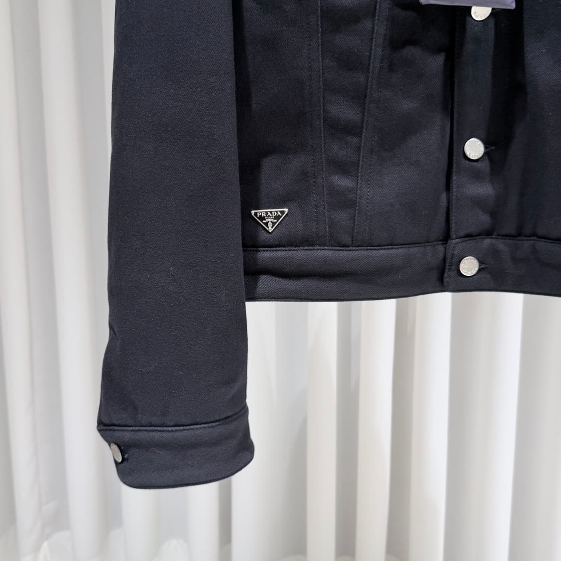 (S+/L) / 프라다 불 데님 넥 시어링 블루종 봄버 자켓 블랙 상품이미지2