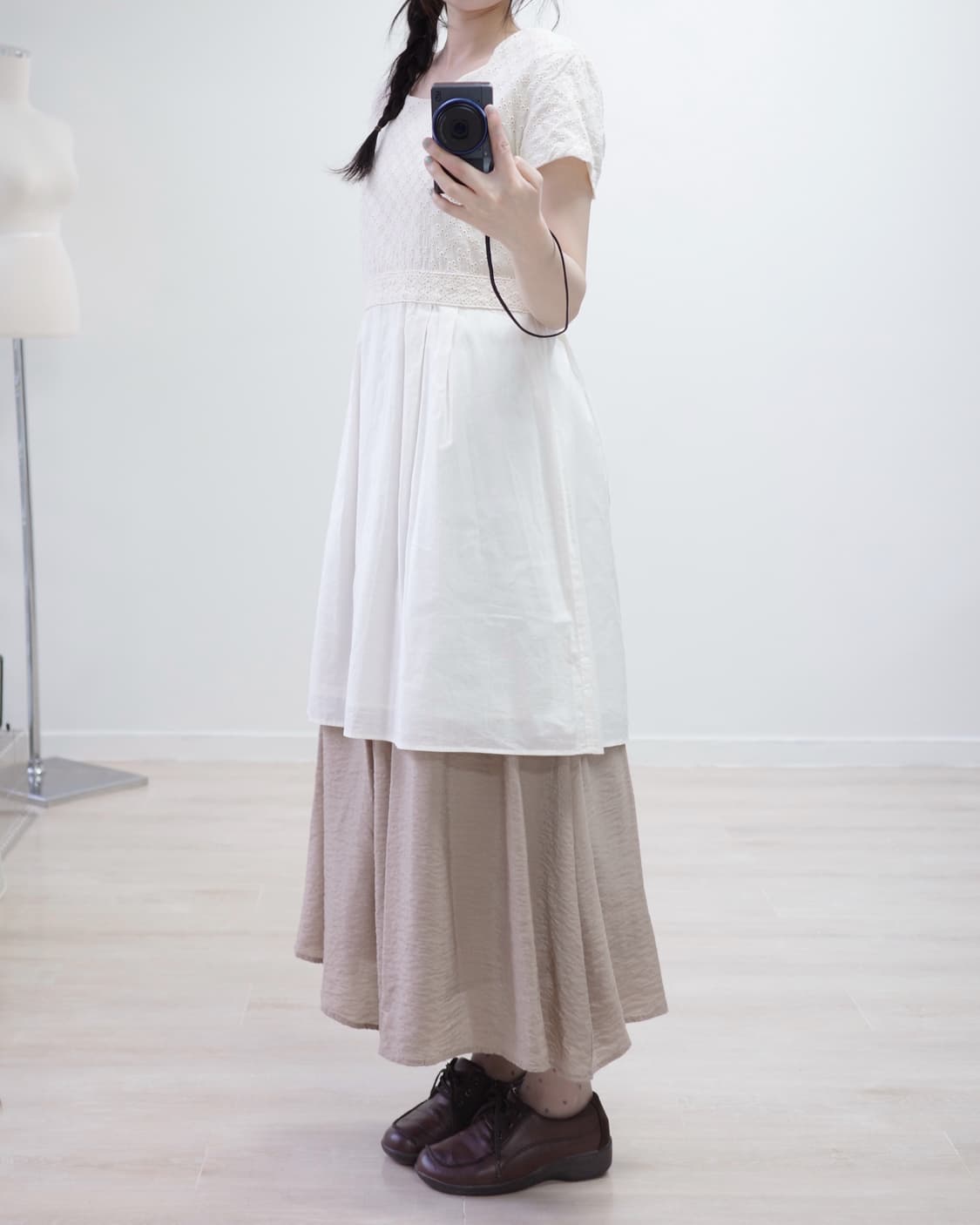 Uniqlo ivory flare One-piece 상품이미지4