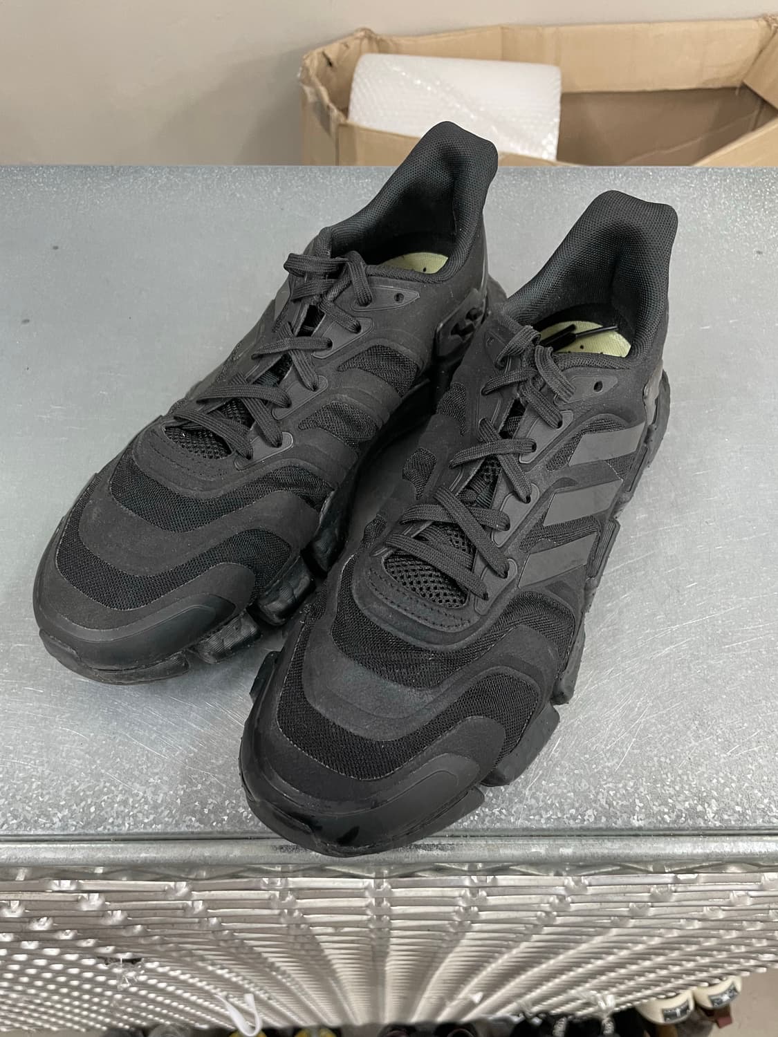 아디다스 x 퍼렐 윌리엄스 클라이마쿨 벤토 블랙 265 상품이미지2