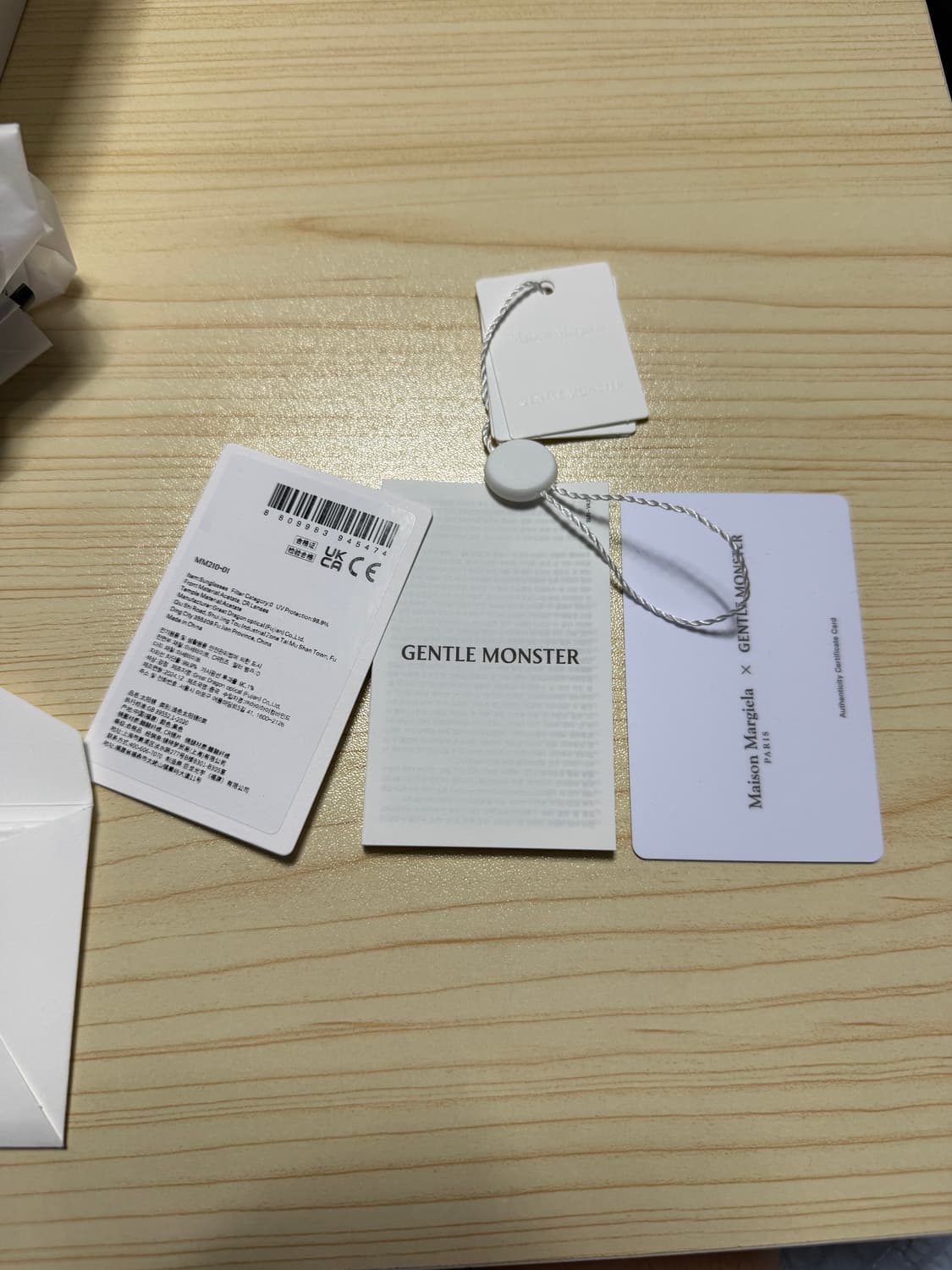 젠틀 몬스터 X 메종 마르지엘라 MM210 블랙 클리어 상품이미지10