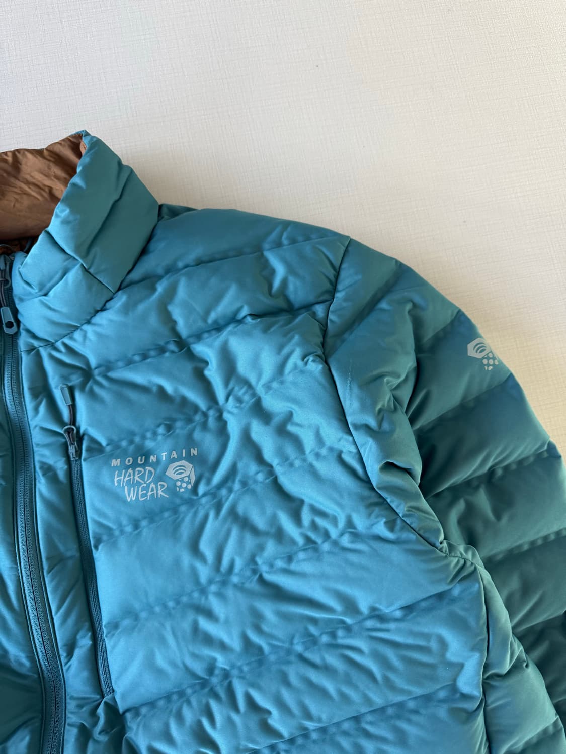 마운틴 하드웨어 다운 패딩 상품이미지3
