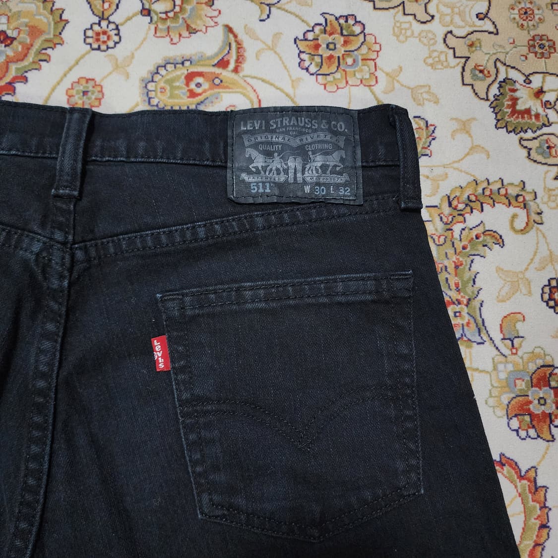 리바이스 511 흑청 데님
30 상품이미지4