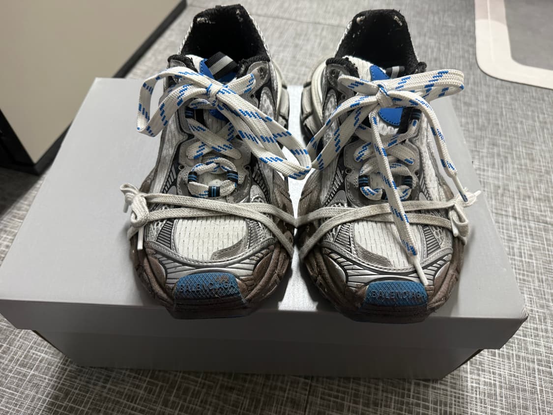 [39E] 발렌시아가 3XL 원아웃 블루 판매합니다 상품이미지1
