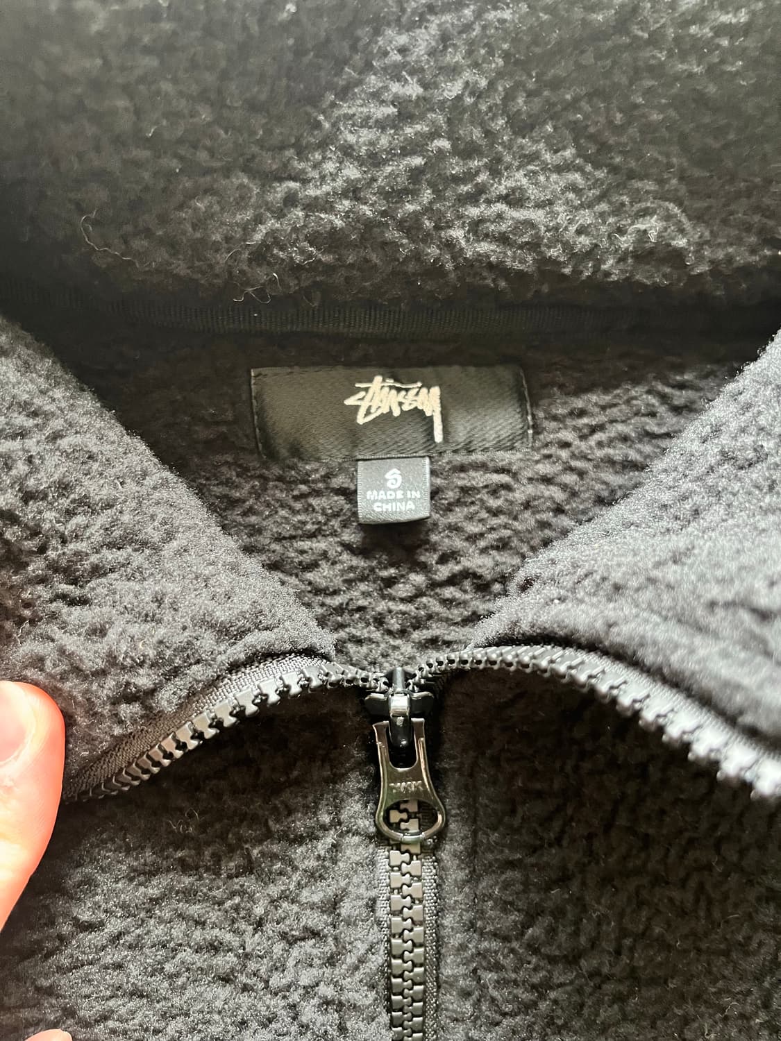 스투시 폴라 플리스 하프 집 모크넥 블랙 상품이미지2