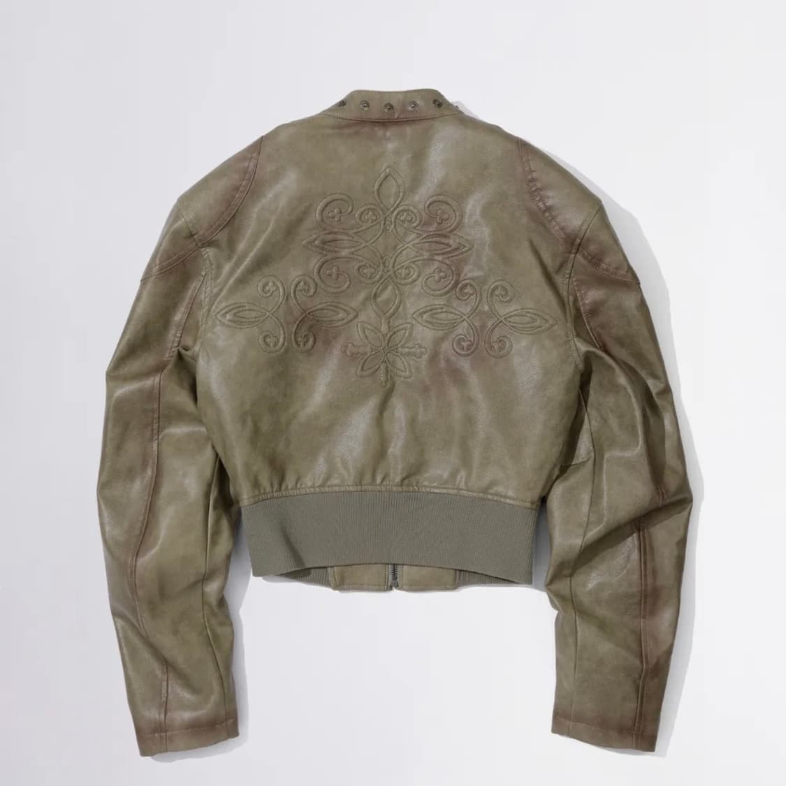 엠보싱 봄버 재킷 세이지 _새상품  (m) 상품이미지5