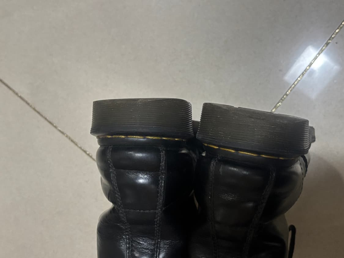 닥터마틴 1460 8홀 EU41 상품이미지9