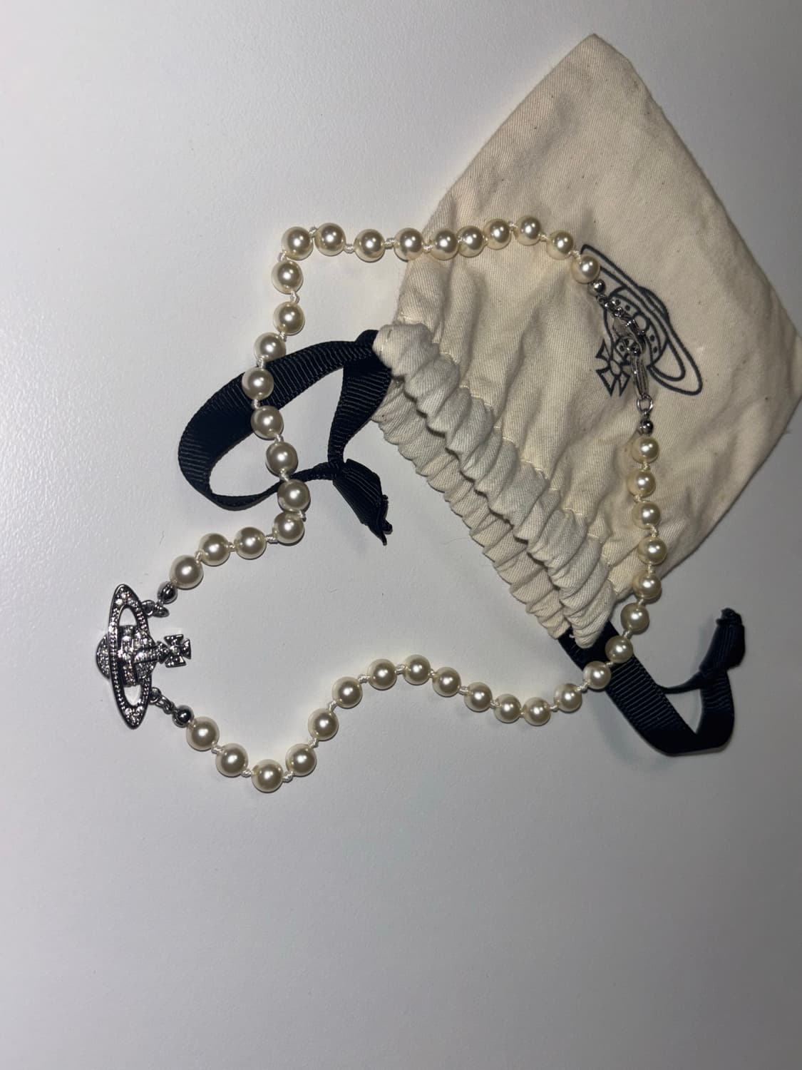 비비안 바스 릴리프 초커 상품이미지1