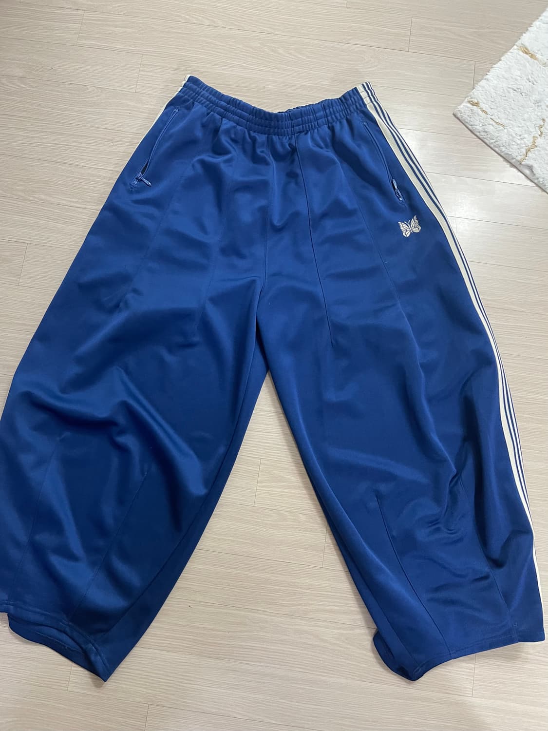 니들스 HD 트랙팬츠 로얄 블루 L 상품이미지1